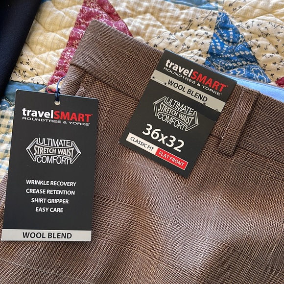 Roundtree & Yorke travelSmart pant, 36x32, flat front with pockets, no cuff, tan - Picture 3 of 5